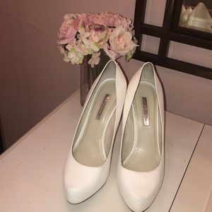 BCBGeneration Parade Platform White Pumps